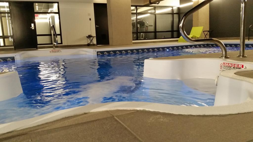 Grand Times Hotel دروموندفيل المظهر الخارجي الصورة