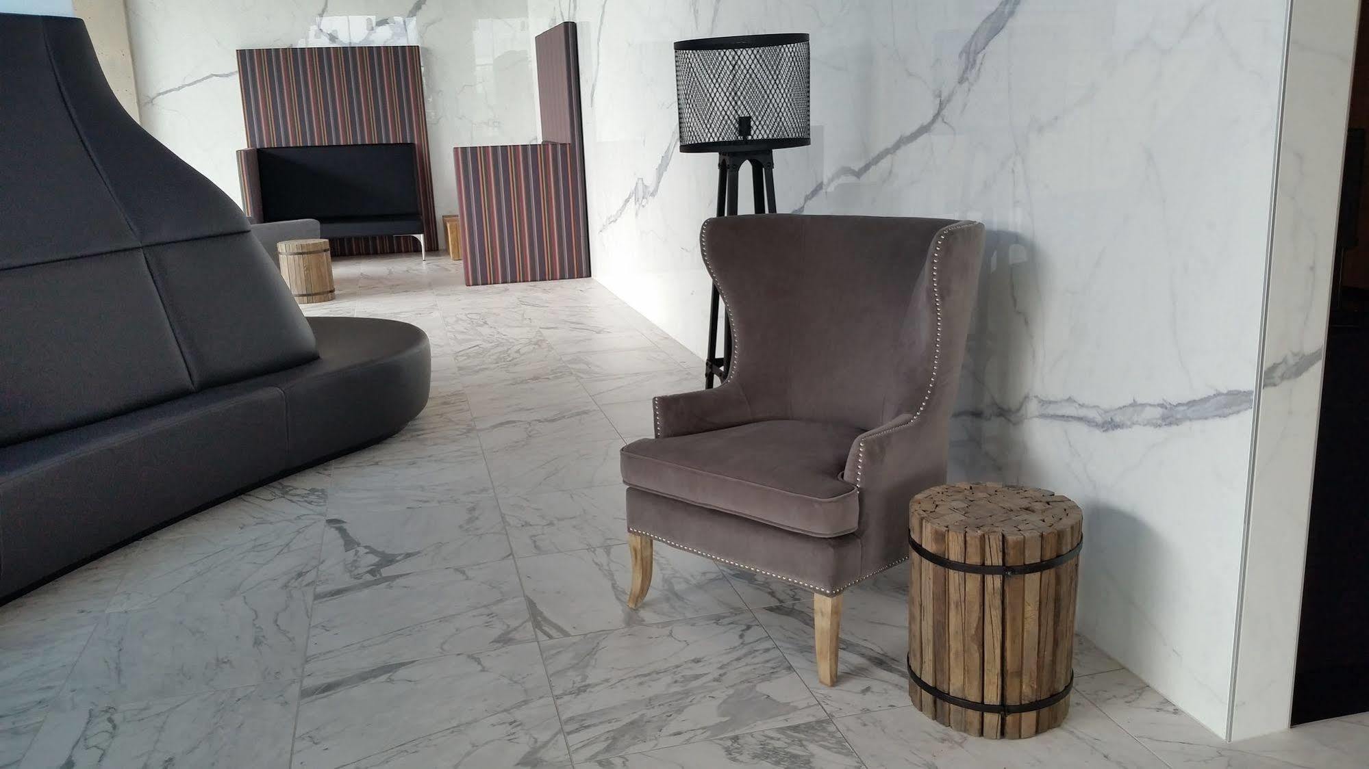 Grand Times Hotel دروموندفيل المظهر الخارجي الصورة